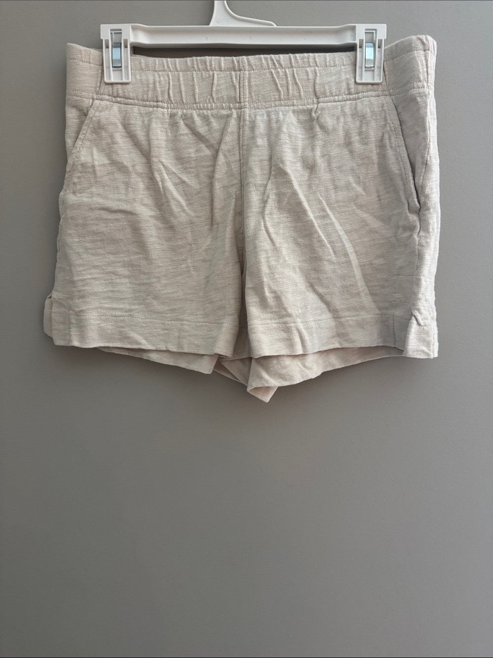 Universal Thread Cream Elastic-Waist Casual Shorts